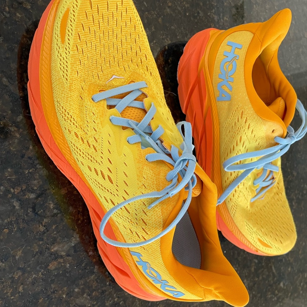 Hoka Bondi 8